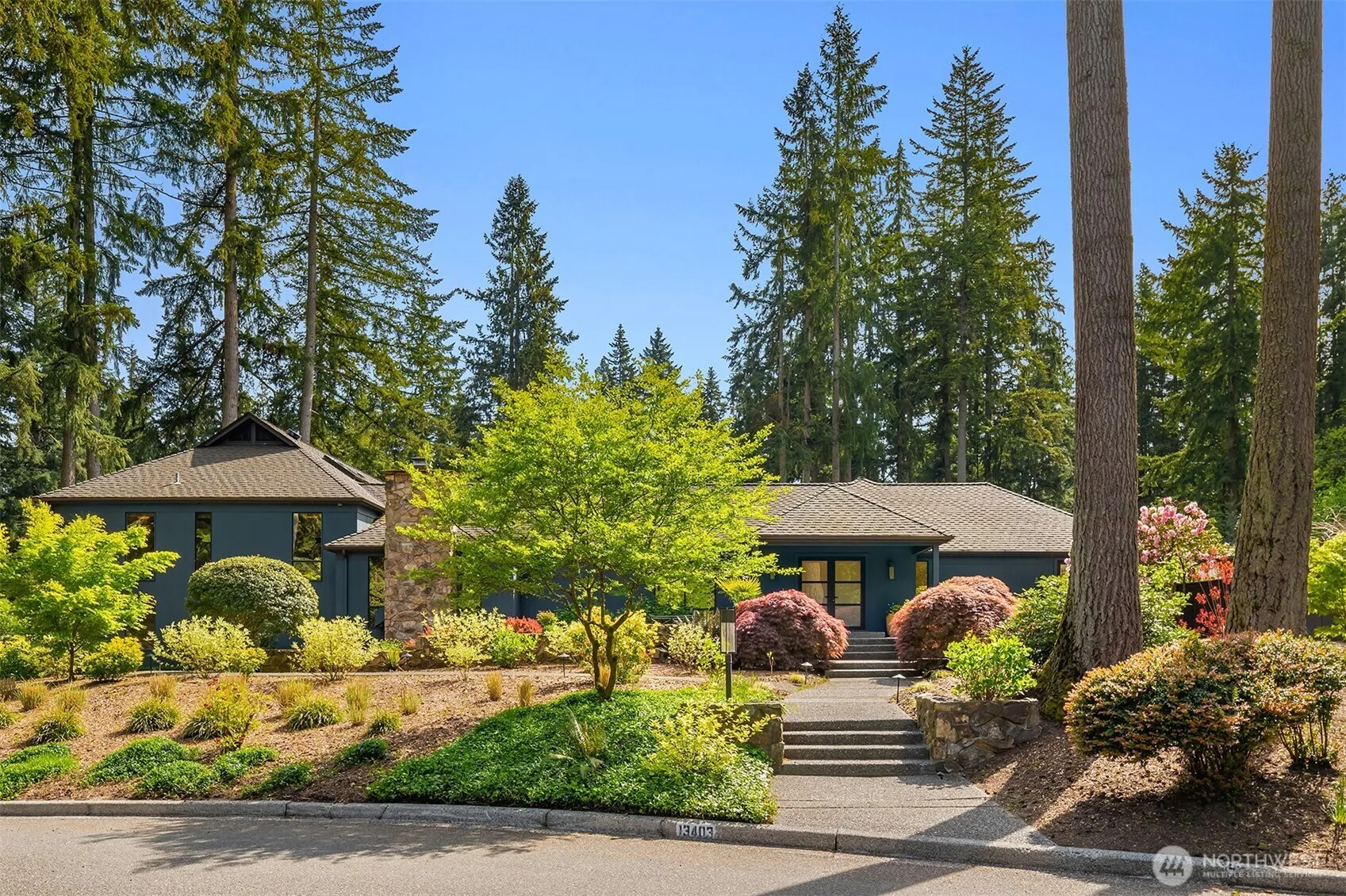 Property photo for 13403 Ne 33rd Lane, Bellevue