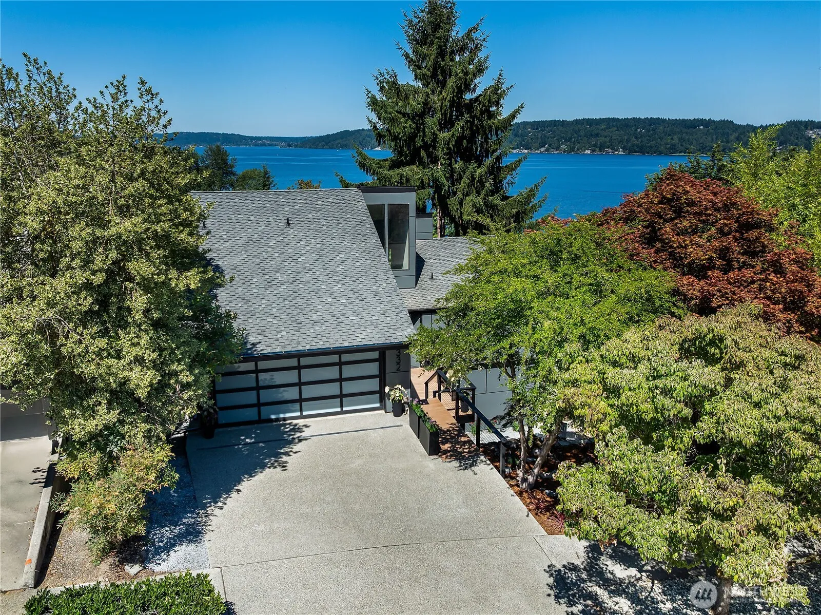 Property photo for 5332 Ne 86th Street, Seattle photo 2