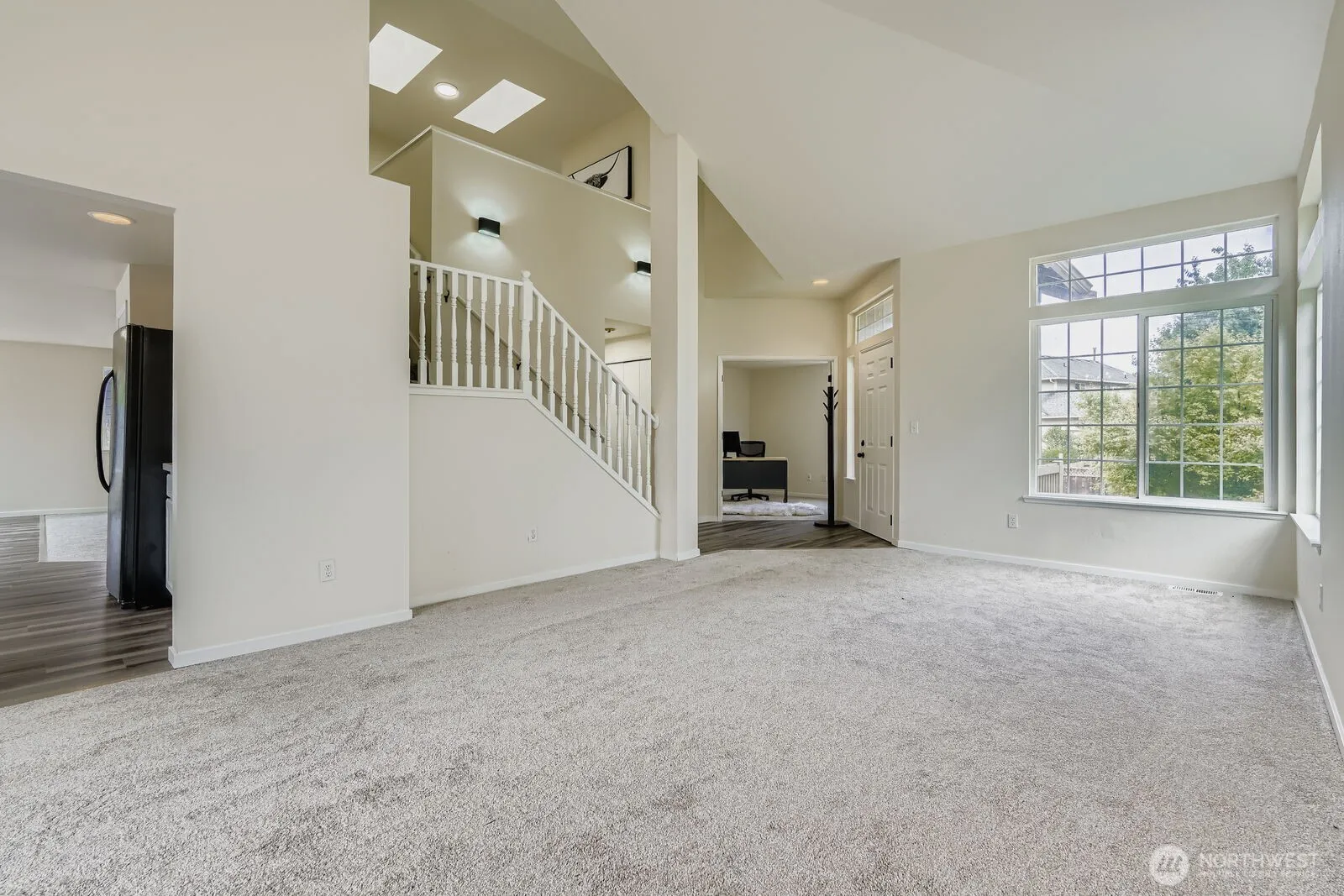 Property photo for 26416 126th Place Se, Kent photo 5
