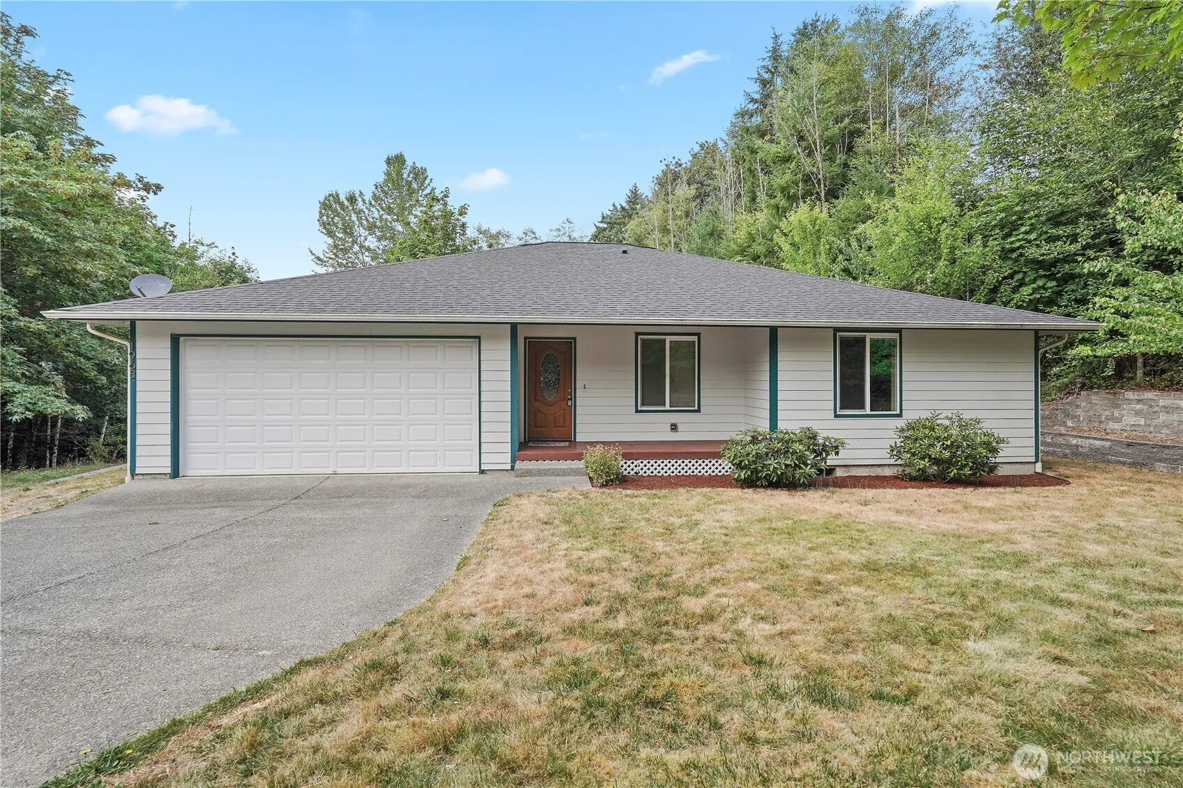 Property photo for 1963 Longview Avenue, Port Orchard photo 2
