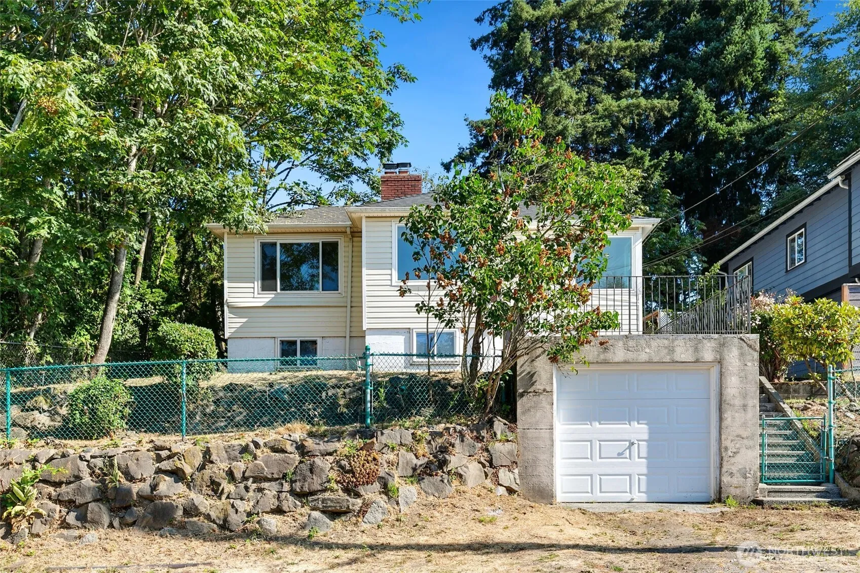 Property photo for 3942 S Pilgrim Street, Seattle photo 2