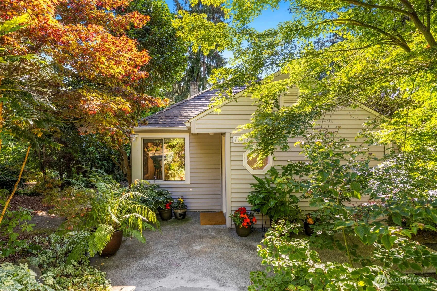 Property photo for 11313 Alton Avenue Ne, Seattle