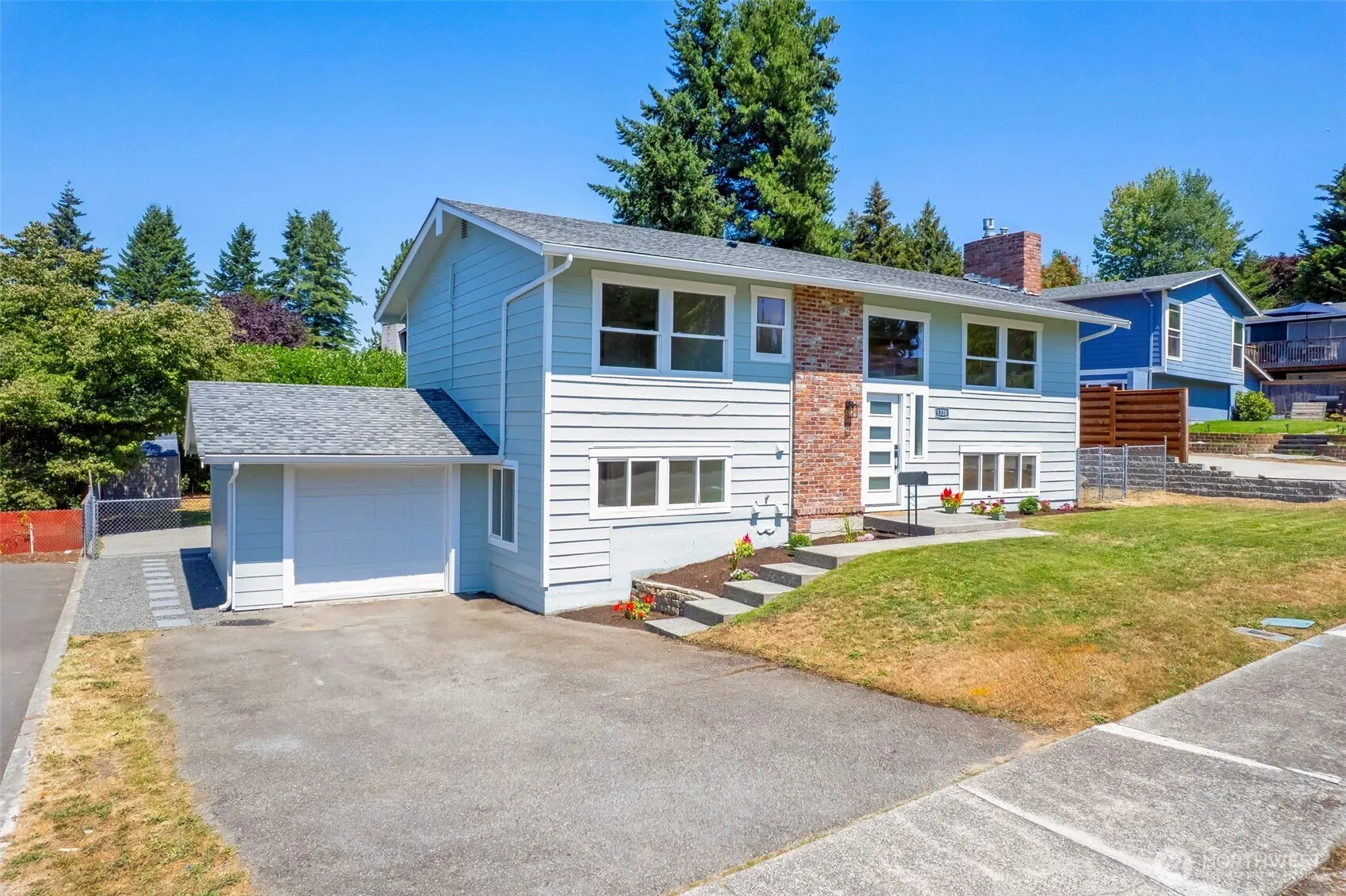 Property photo for 1320 Bradley Street, Bremerton photo 2