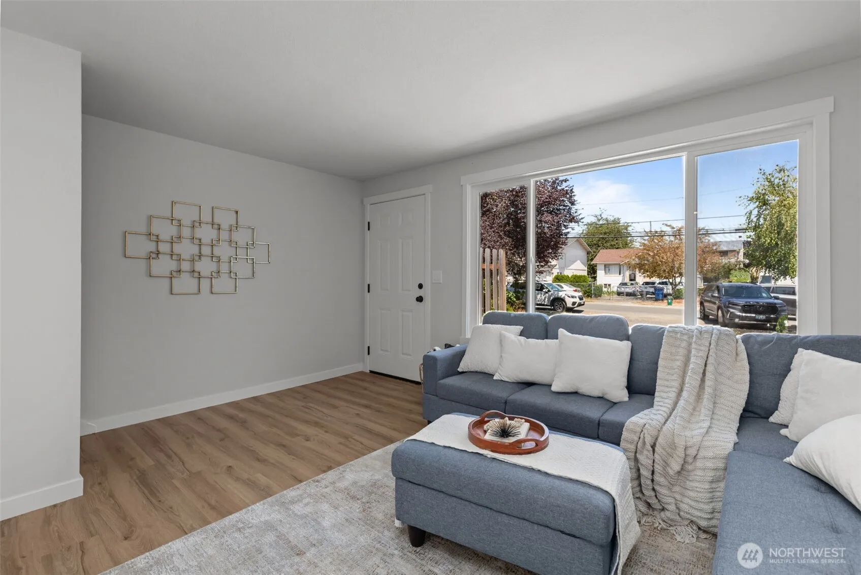 Property photo for 4227 S Kenyon Street, Seattle photo 4