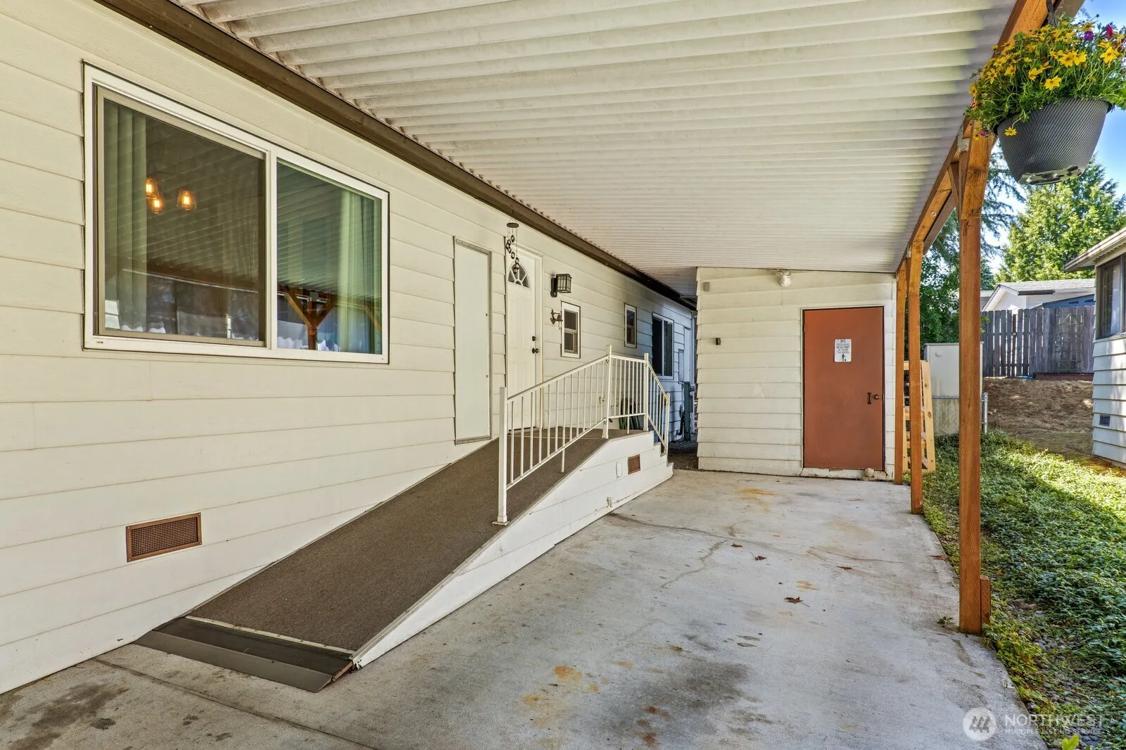 Property photo for 19511 129th Avenue Ne, Bothell photo 3