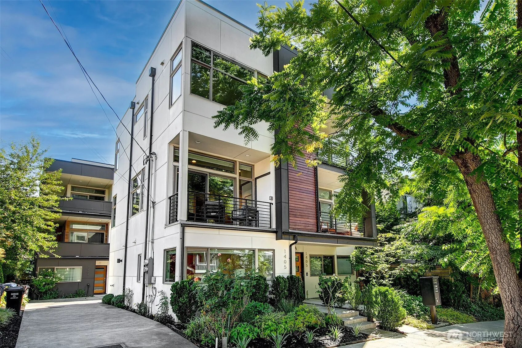 Property photo for 1405 N 47th Street #b, Seattle