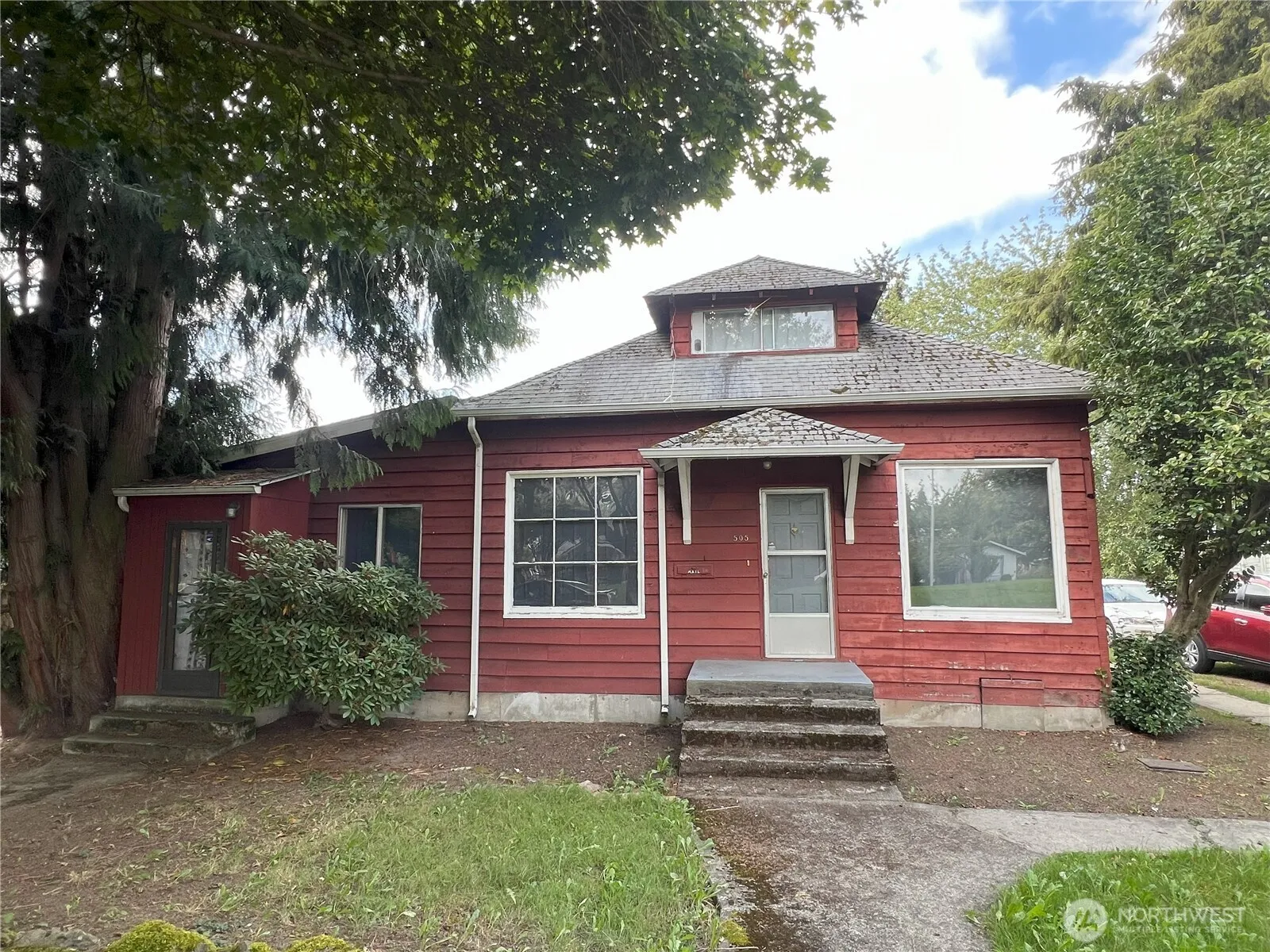 Property photo for 505 Burnett Avenue S, Renton