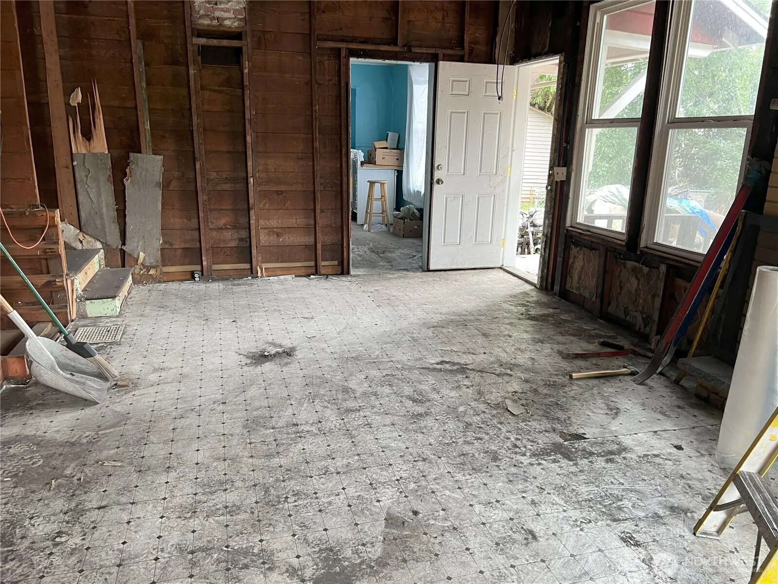 Property photo for 505 Burnett Avenue S, Renton photo 5