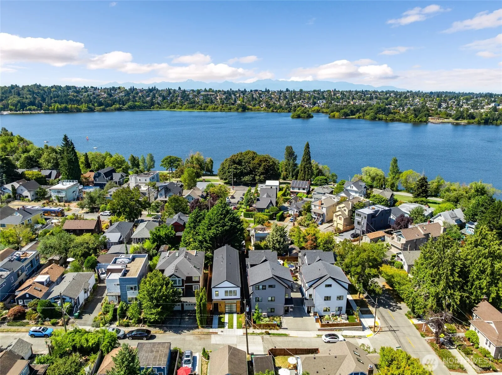 Property photo for 6543 Chapin Place N, Seattle photo 3