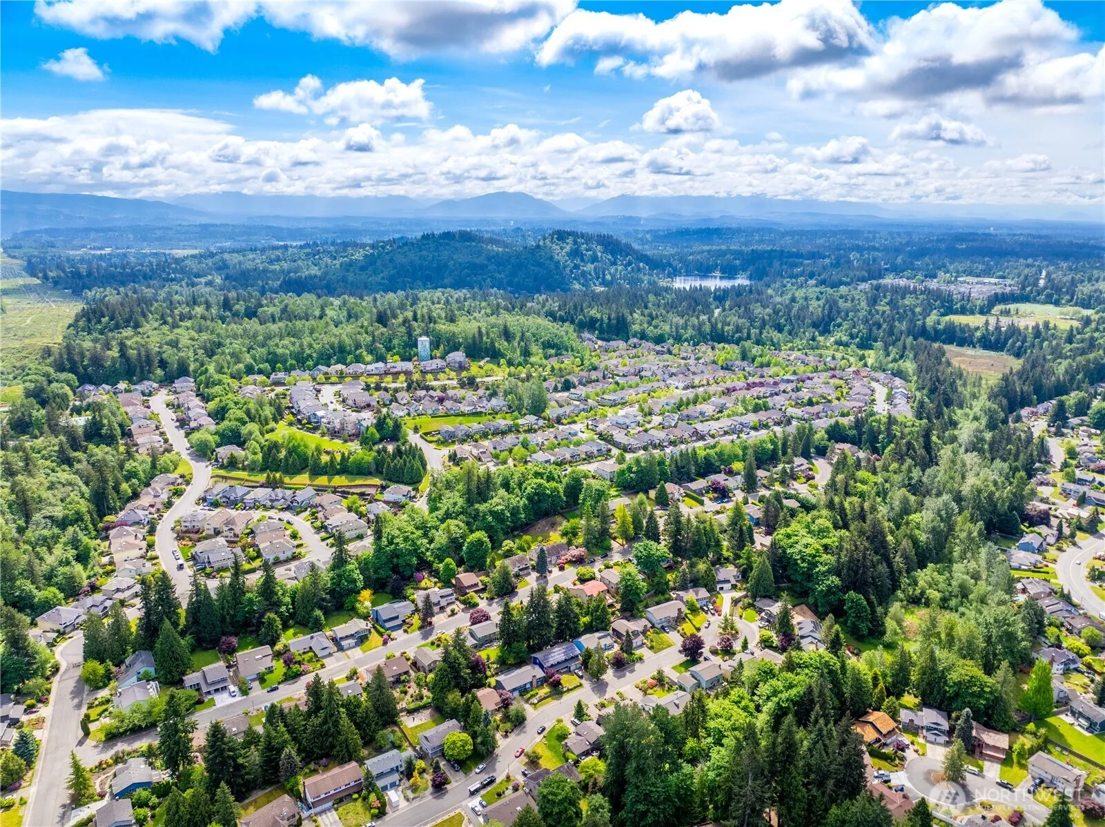 Property photo for 17021 Parkside Way Se, Renton