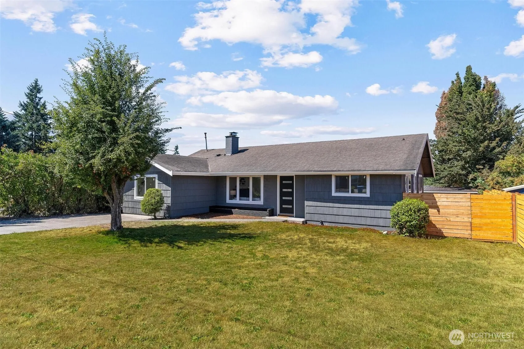 Property photo for 24525 35th Place S, Kent photo 2