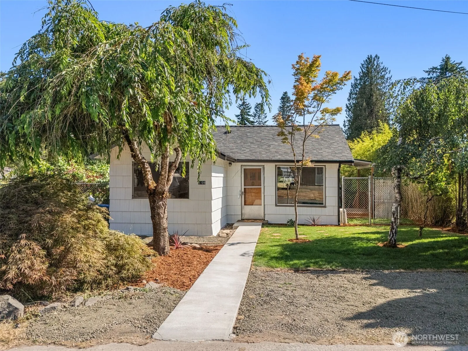 Property photo for 5709 W 1st Street, Bremerton photo 4