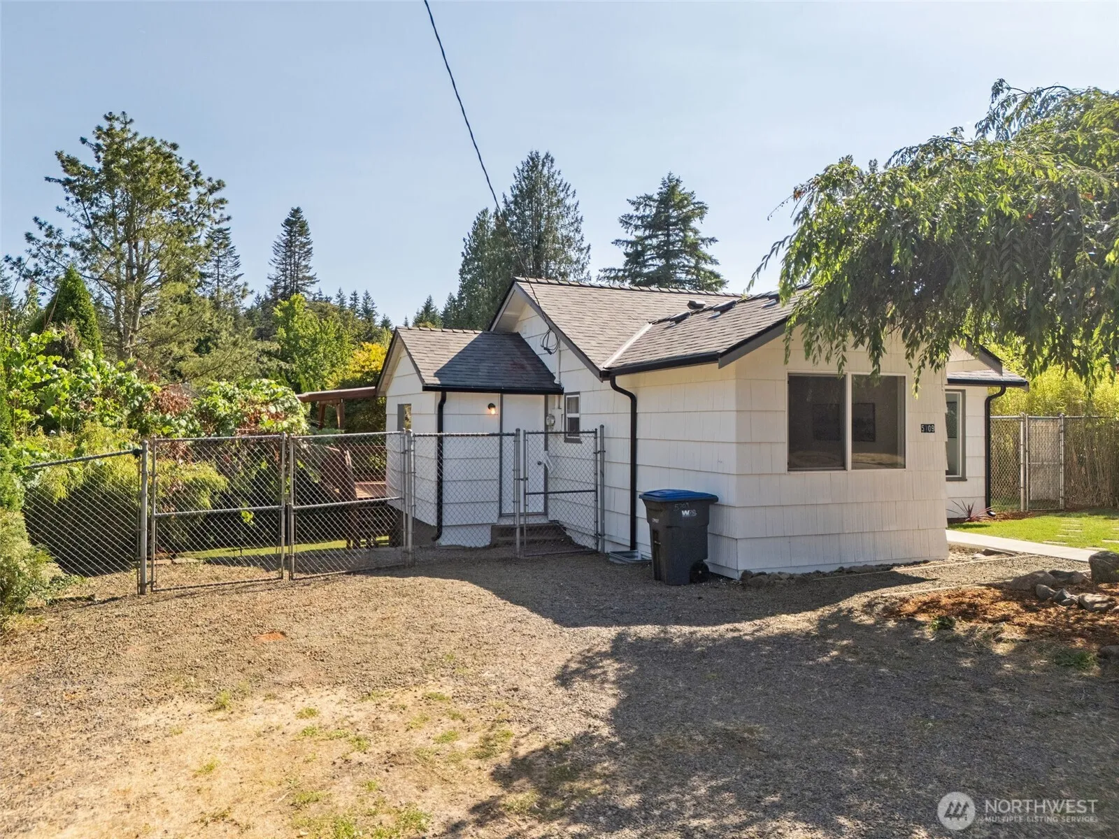 Property photo for 5709 W 1st Street, Bremerton photo 2
