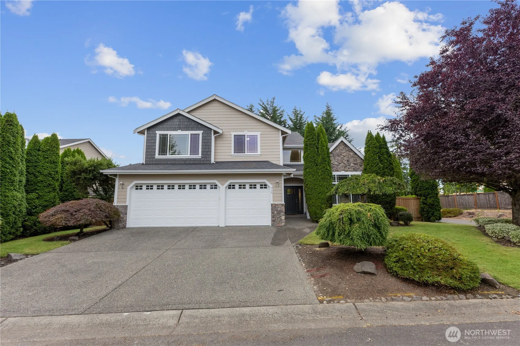 Property photo for 415 Pasco Place Ne, Renton