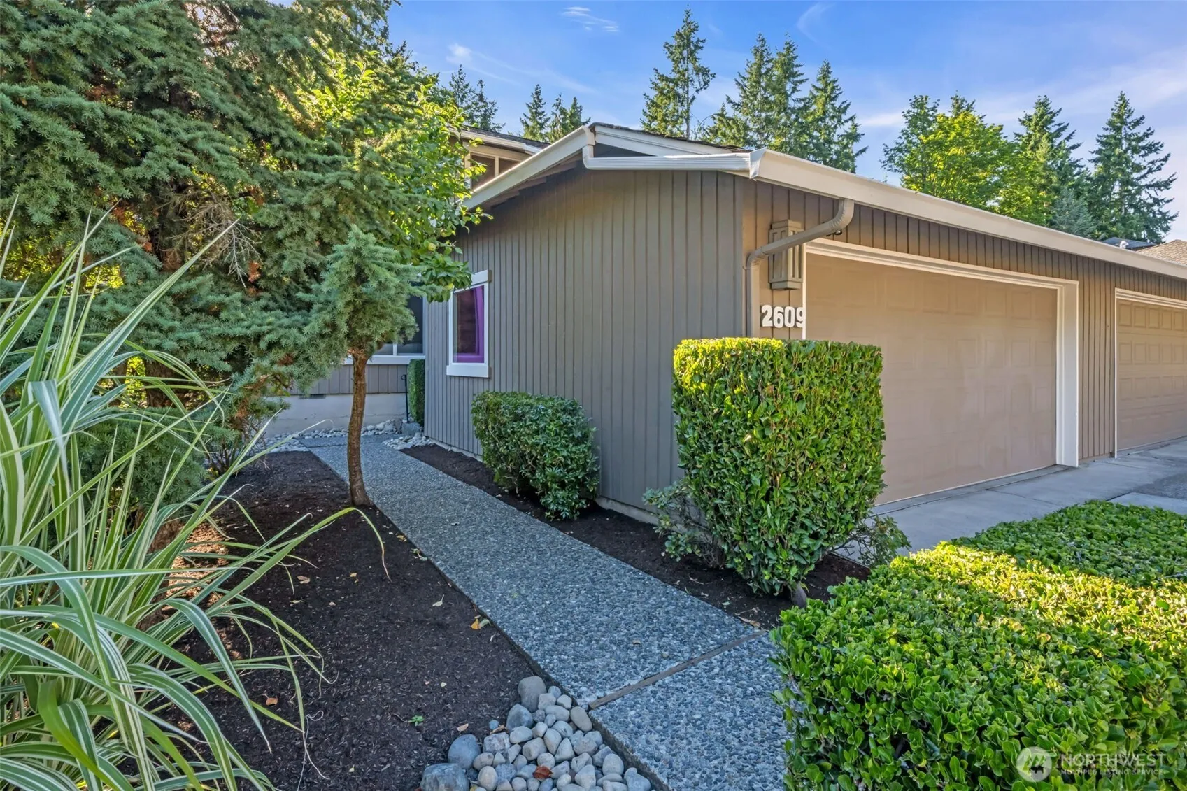 Property photo for 2609 175th Avenue Ne, Redmond photo 3
