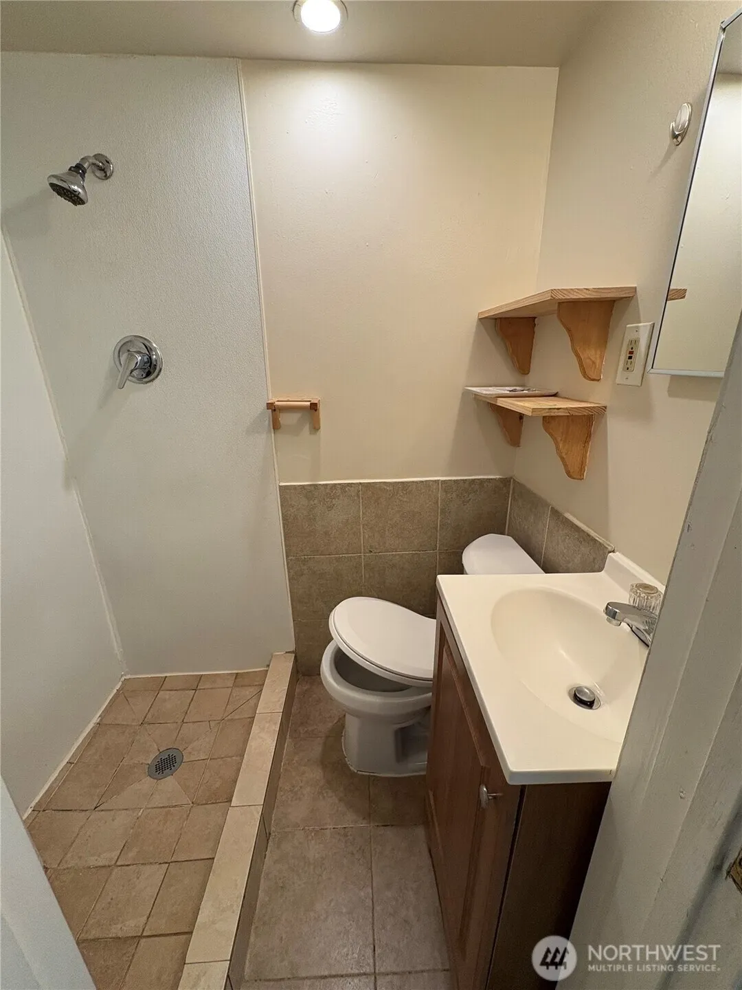 Property photo for 5100 26th Avenue Ne, Seattle photo 5