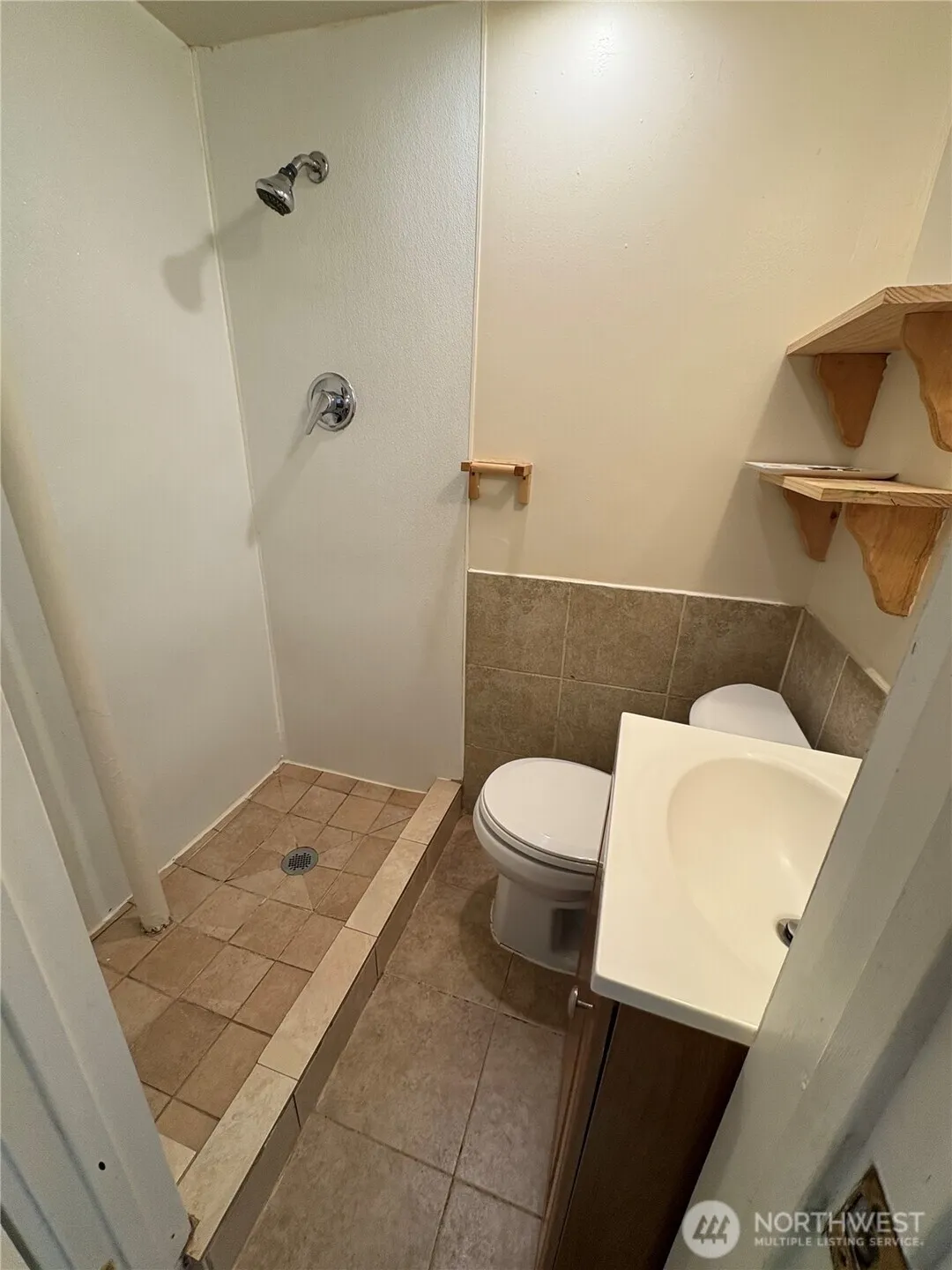 Property photo for 5100 26th Avenue Ne, Seattle photo 4