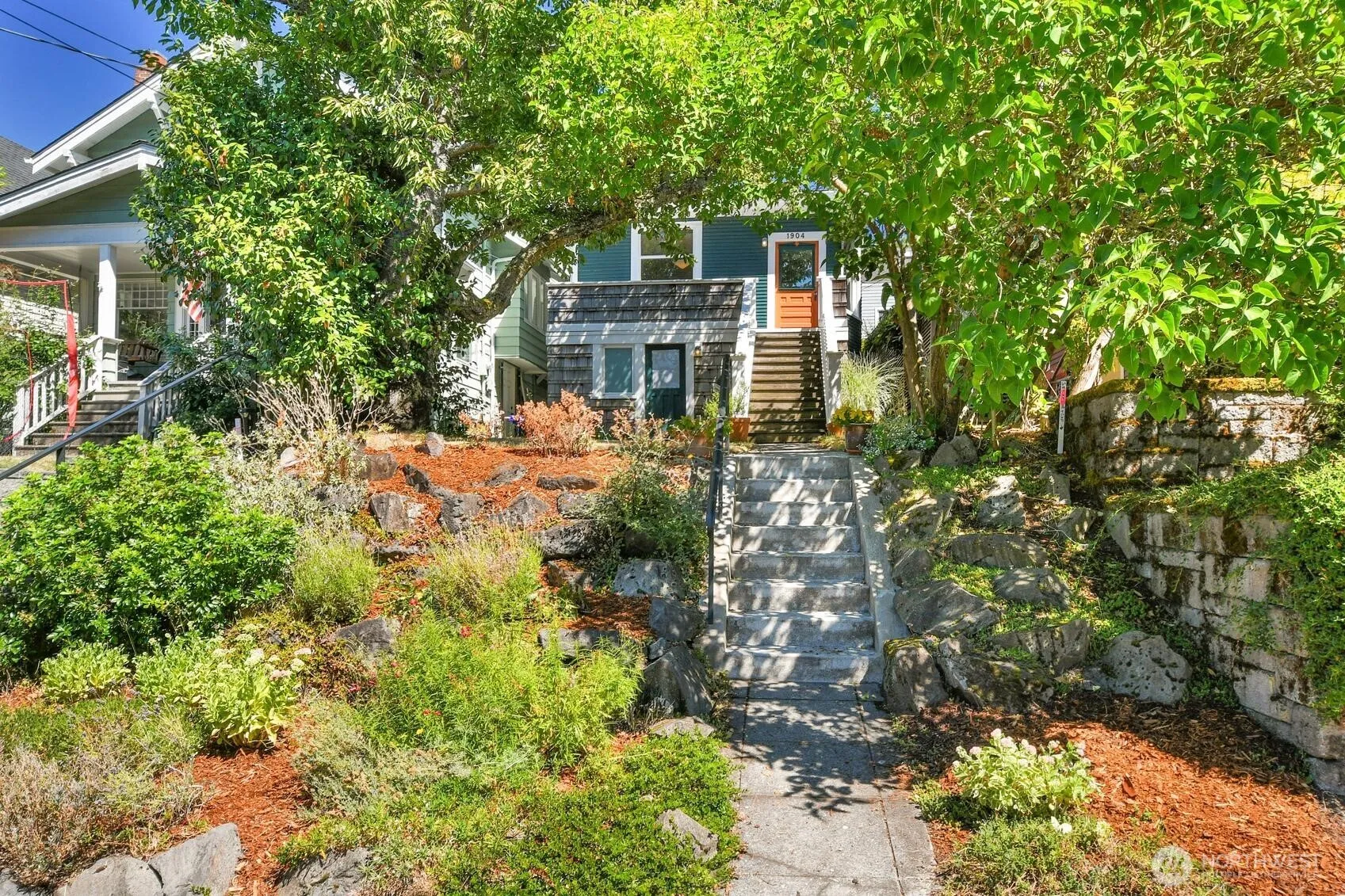 Property photo for 1904 9th Avenue W, Seattle