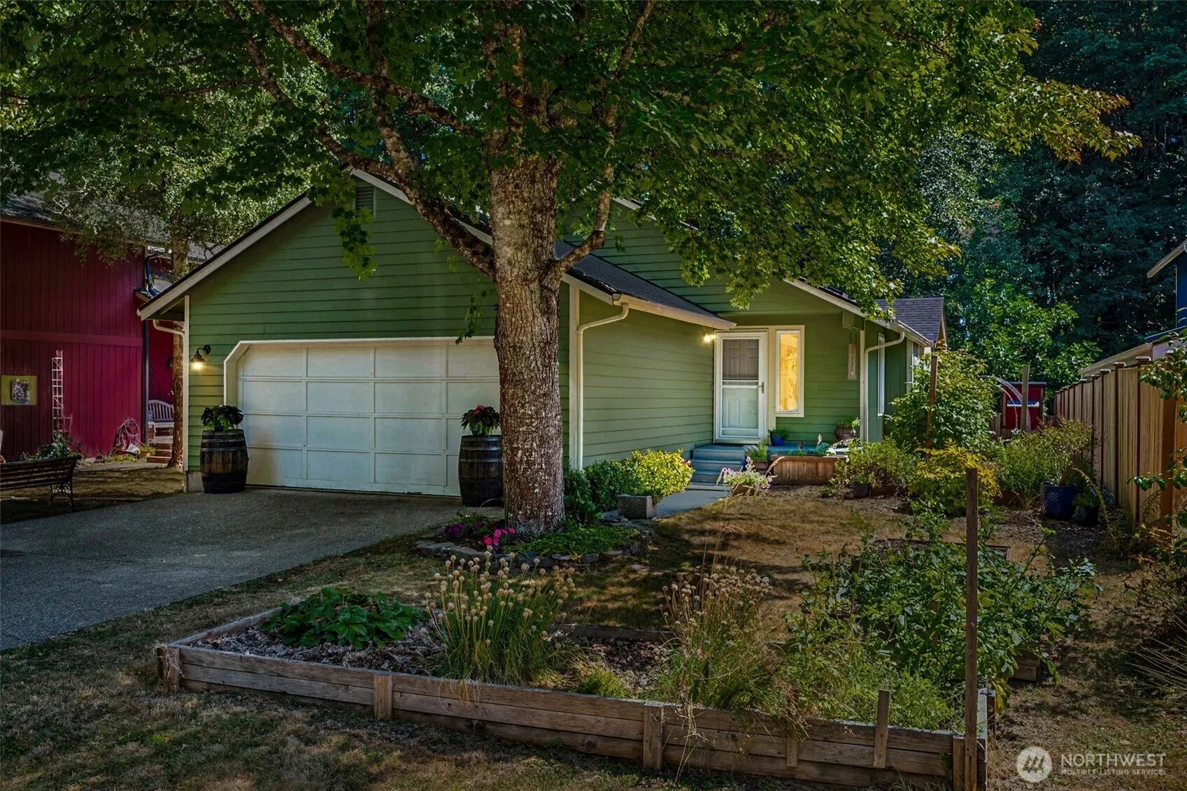 Property photo for 1714 Ann Street Ne, Olympia photo 2