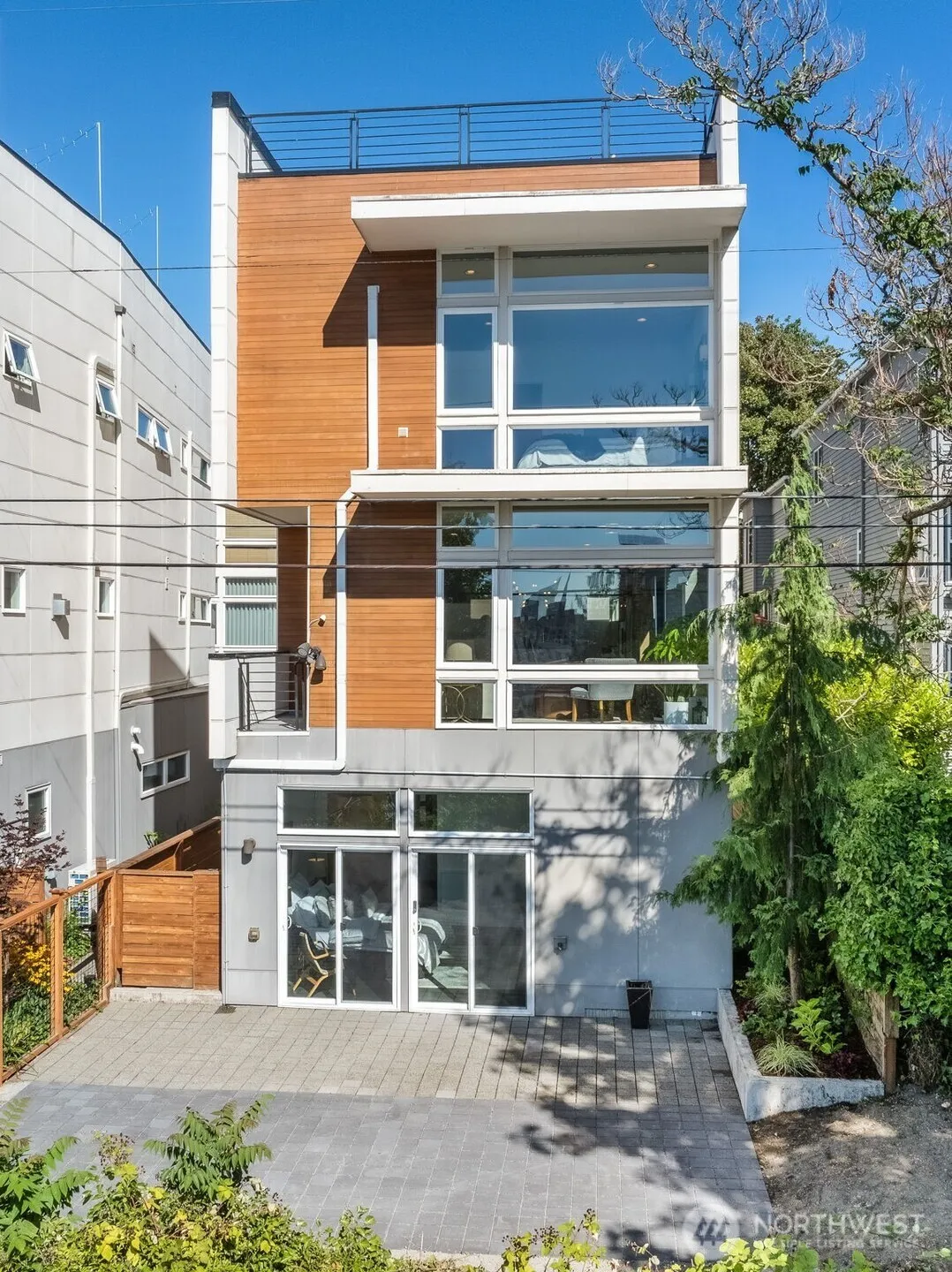 Property photo for 1121 16th Avenue E, Seattle