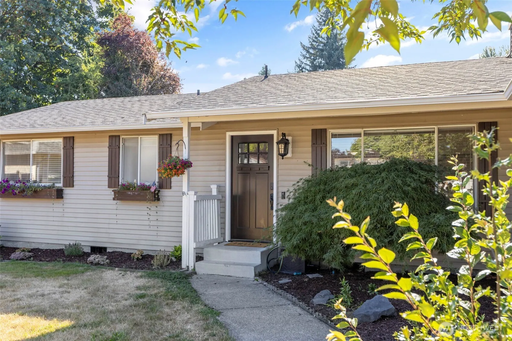 Property photo for 14321 Se 258th Place, Kent photo 2