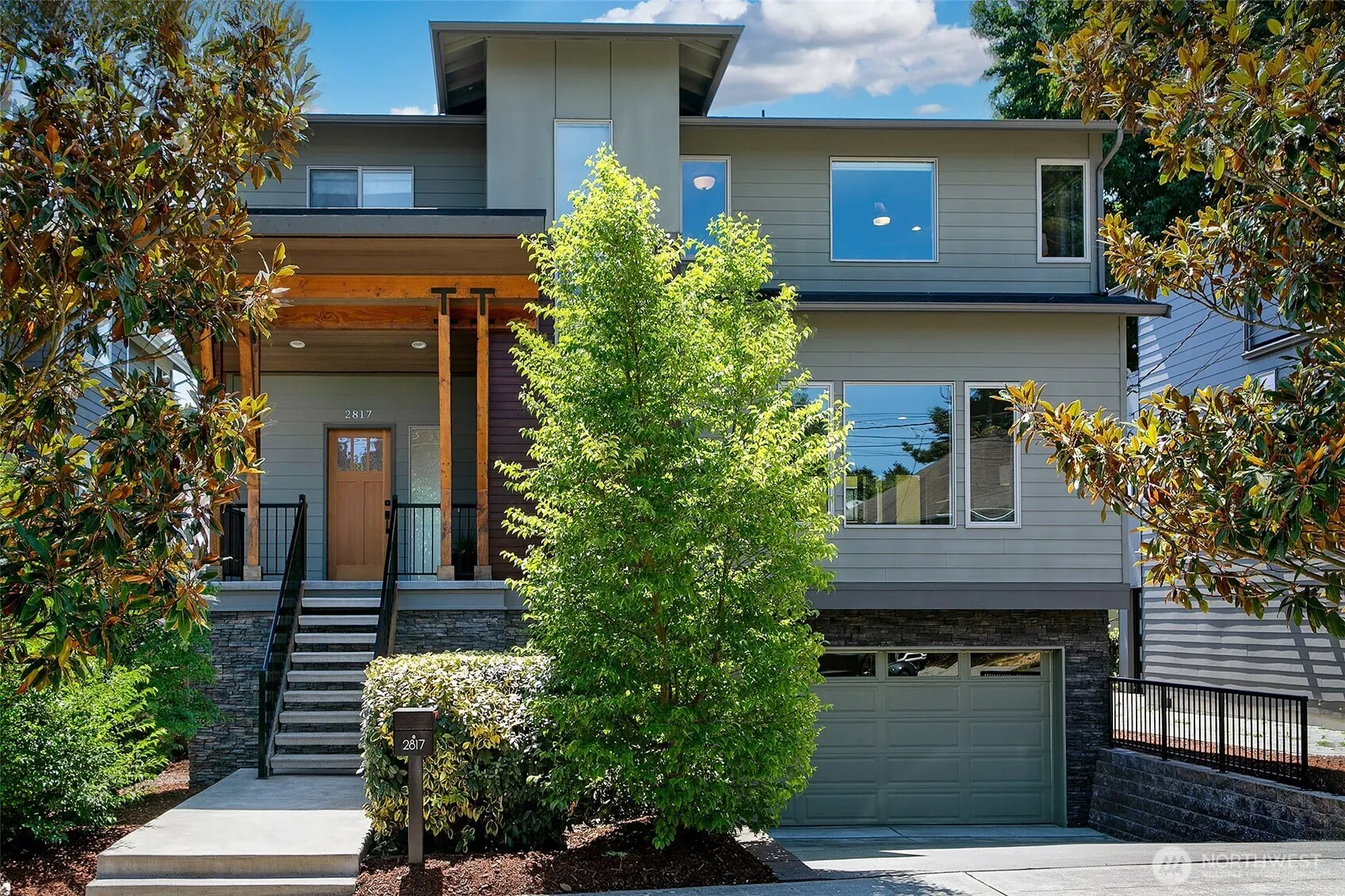 Property photo for 2817 Nw 66th Street, Seattle