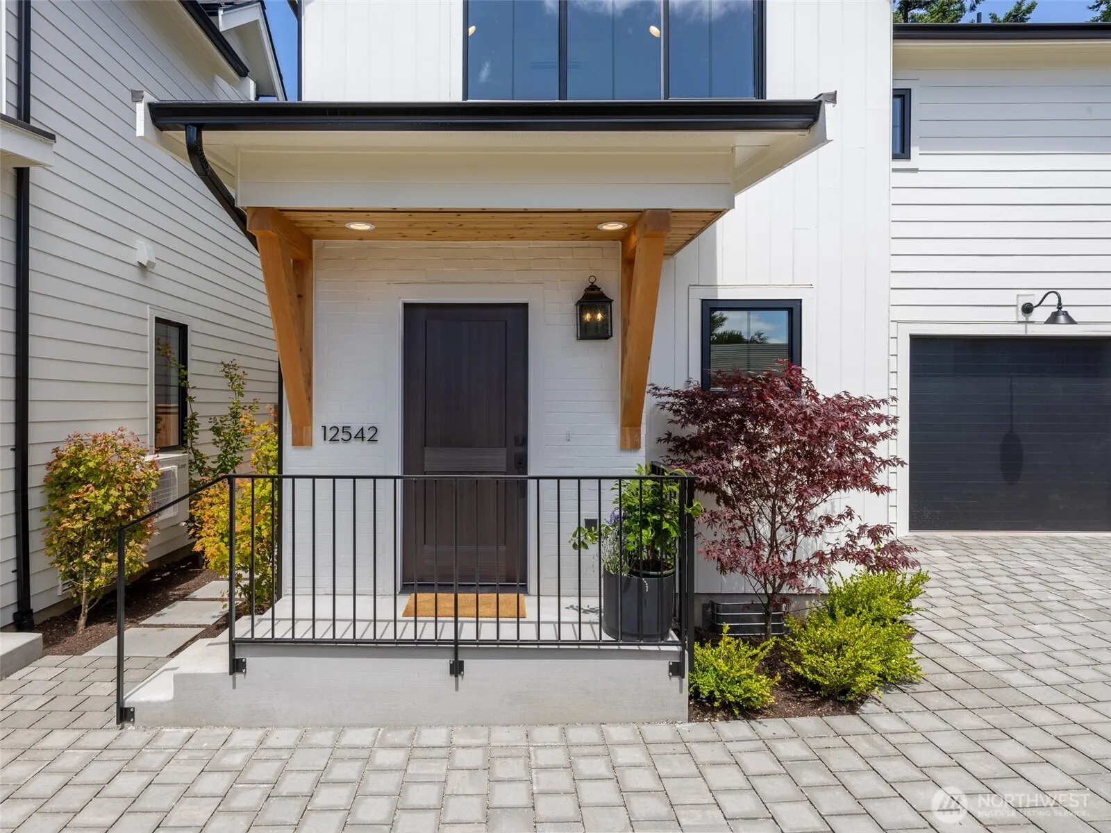 Property photo for 12542 2nd Avenue Nw, Seattle photo 2