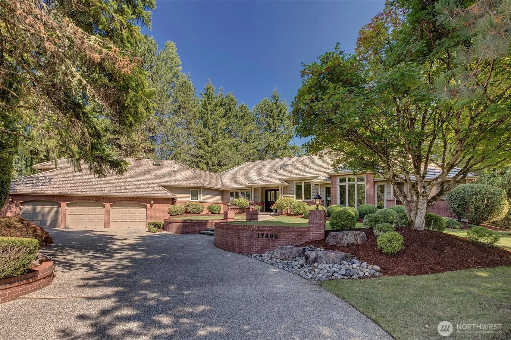Property photo for 17434 Ne 129th Street, Redmond