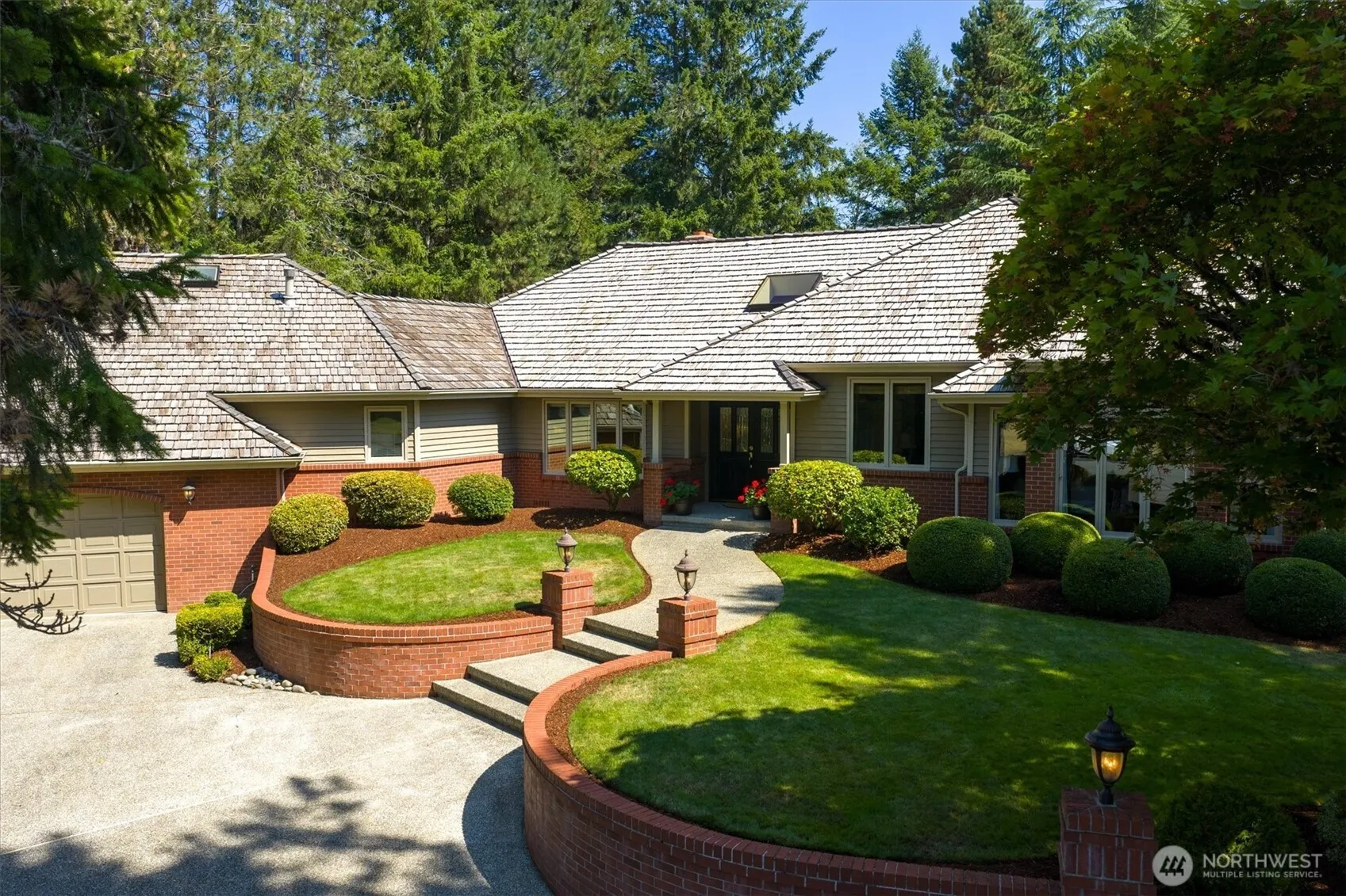 Property photo for 17434 Ne 129th Street, Redmond photo 2