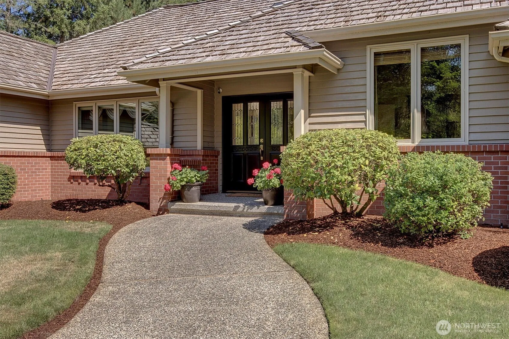 Property photo for 17434 Ne 129th Street, Redmond photo 3