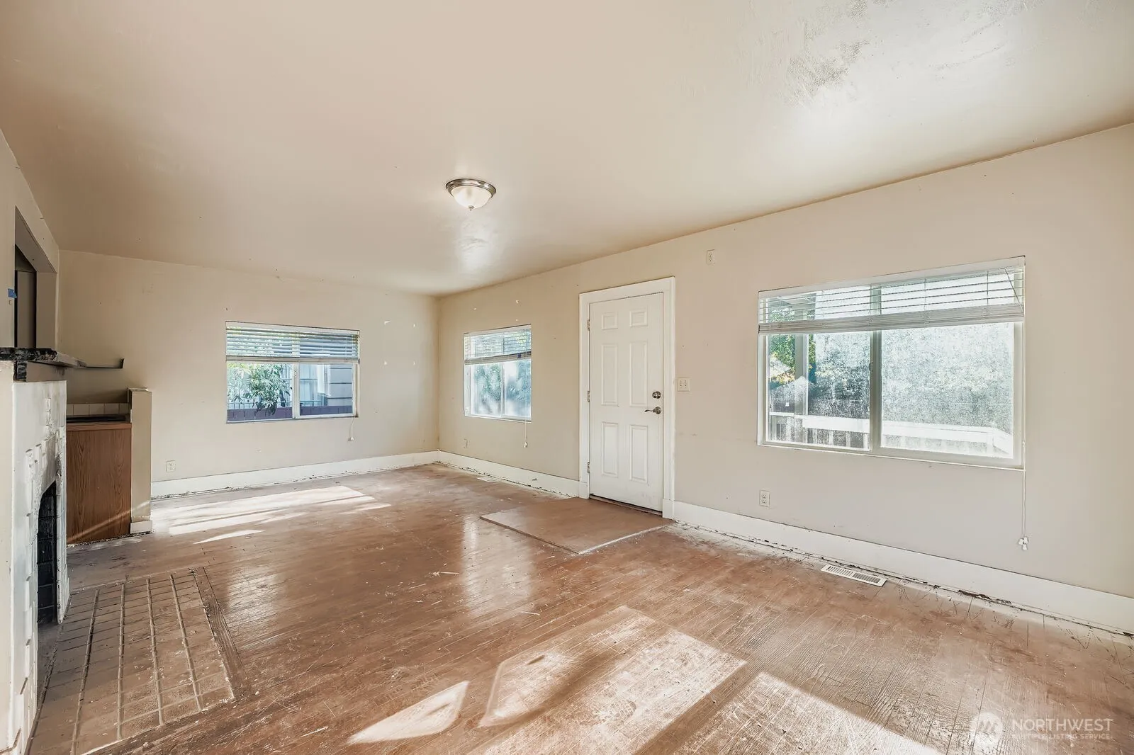Property photo for 5040 35th Avenue Sw, Seattle photo 5