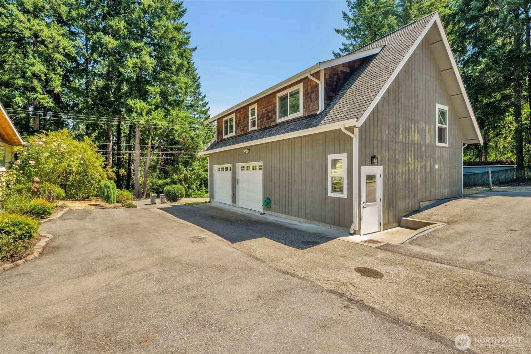 Property photo for 6519 Illahee Road Ne, Bremerton photo 3
