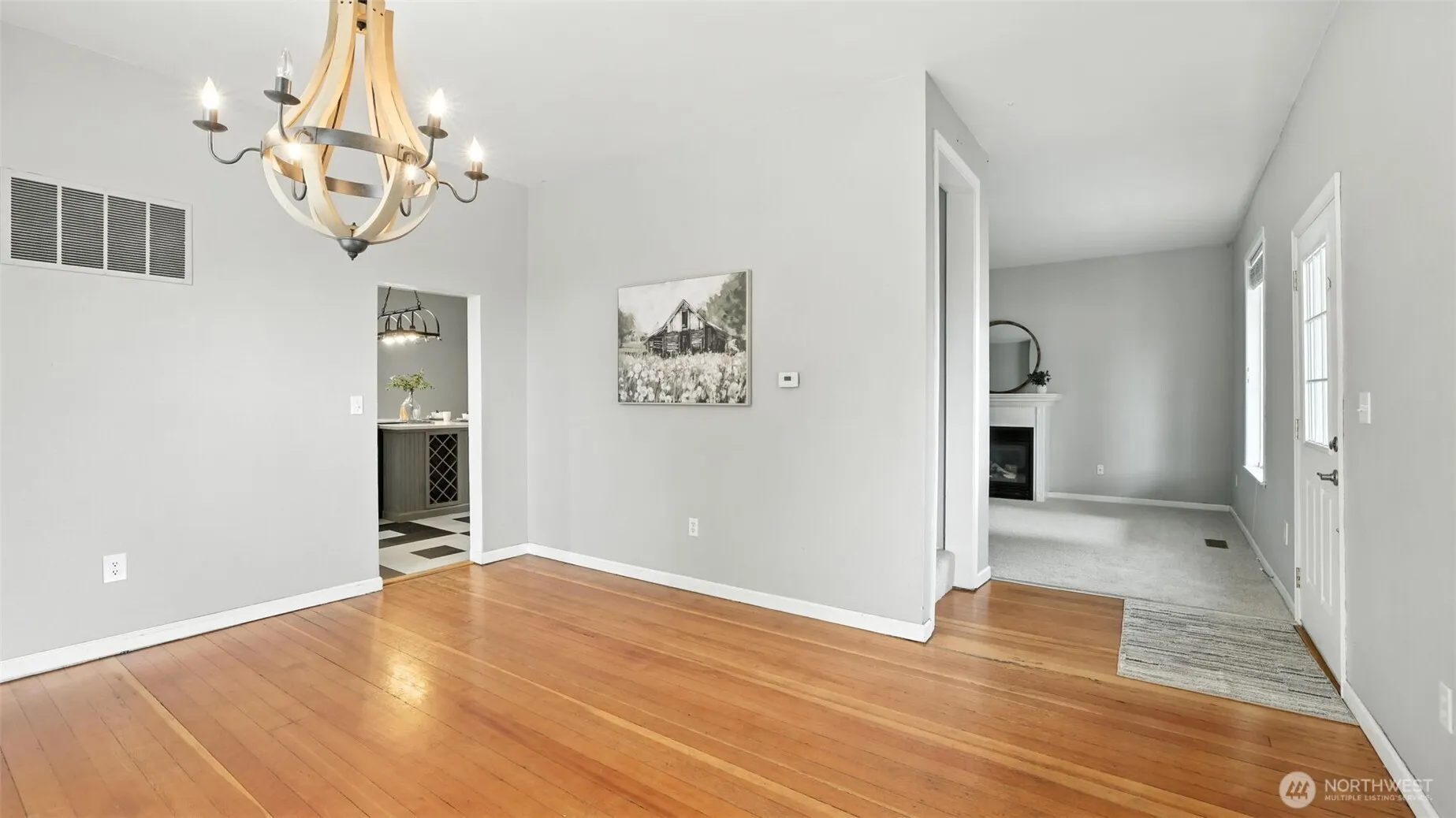 Property photo for 332 12th Street Nw, Puyallup photo 4