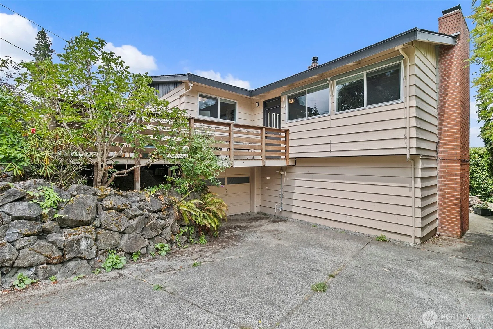 Property photo for 8422 S 122nd Street, Seattle photo 3
