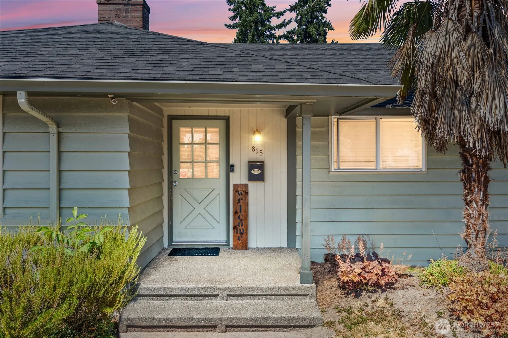 Property photo for 815 6th Street Se, Auburn