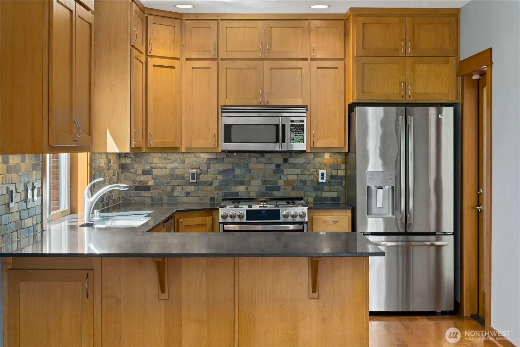 Property photo for 1416 18th Avenue #a, Seattle photo 5