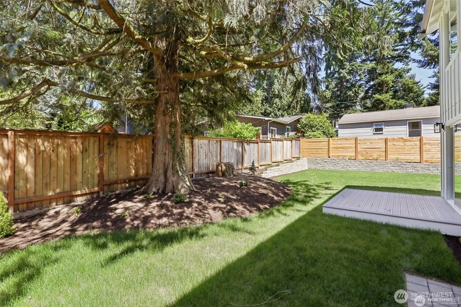 Property photo for 11737 38th Avenue Ne #b, Seattle photo 4
