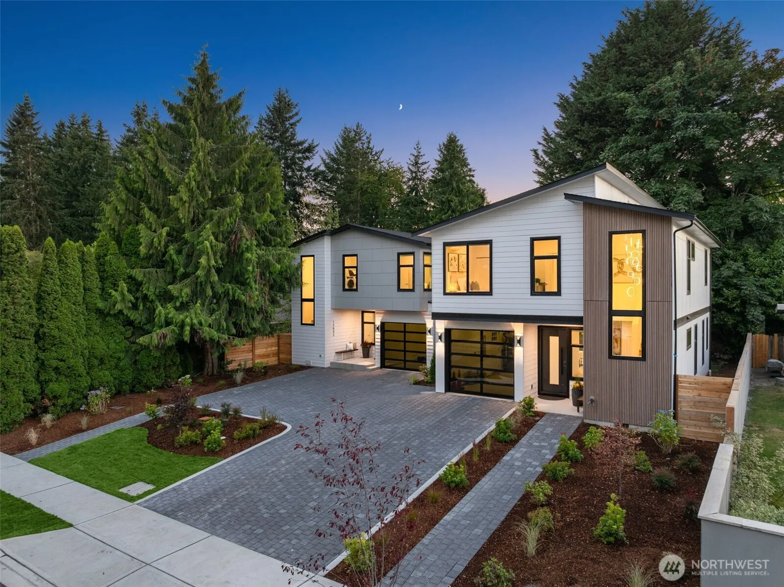 Property photo for 13043 111th Avenue Ne, Kirkland photo 3