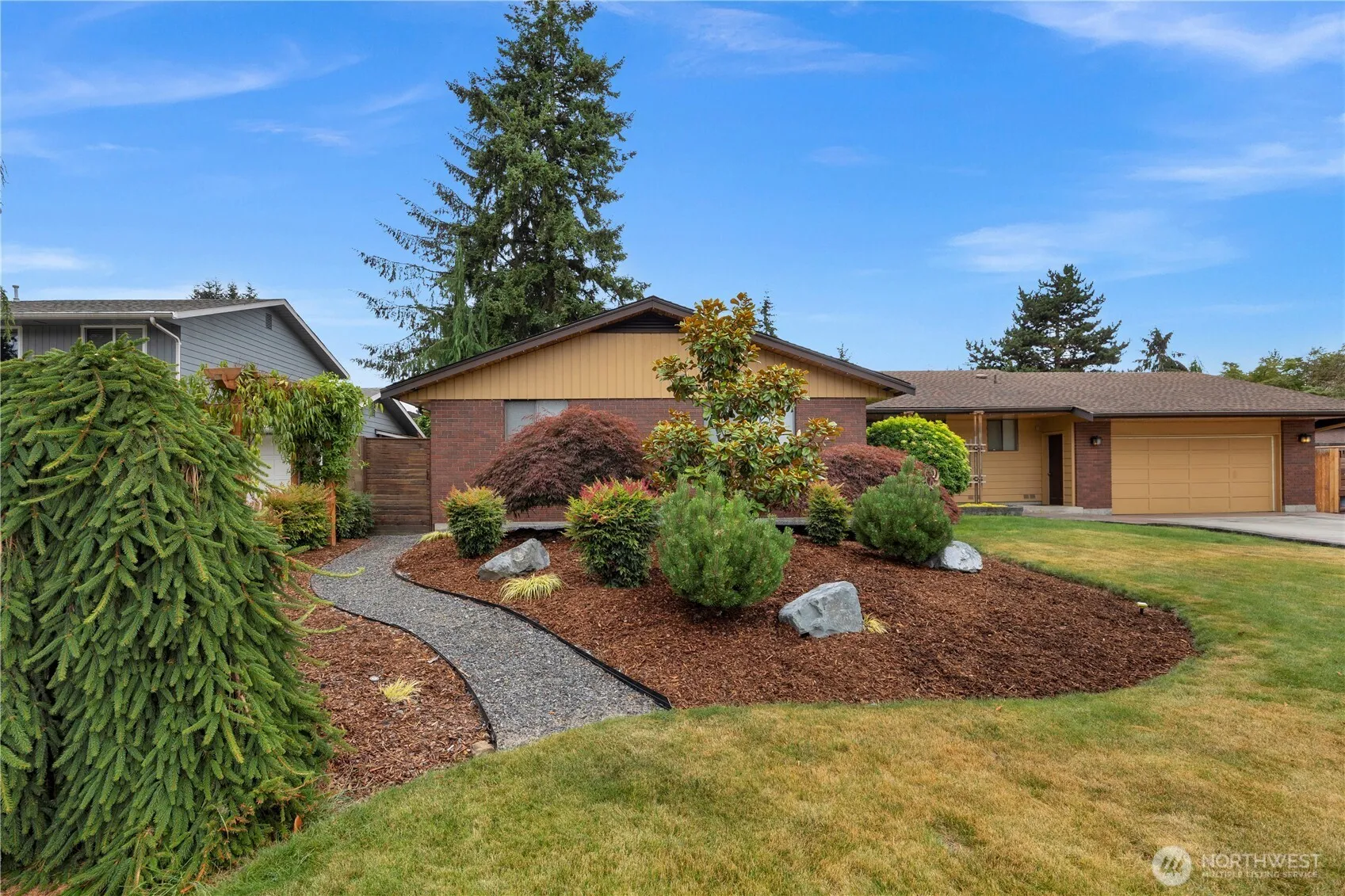 Property photo for 2124 104th St Se, Everett photo 2
