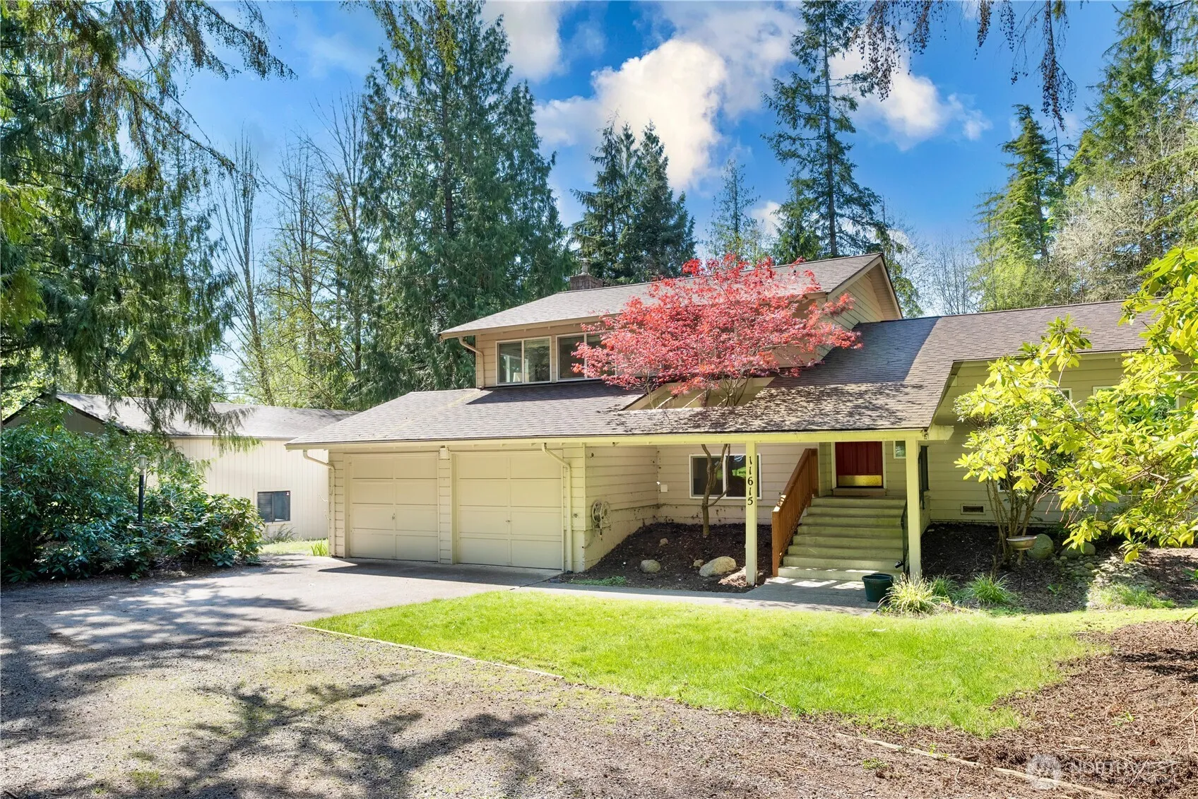 Property photo for 11615 200th Avenue Ne, Redmond photo 3