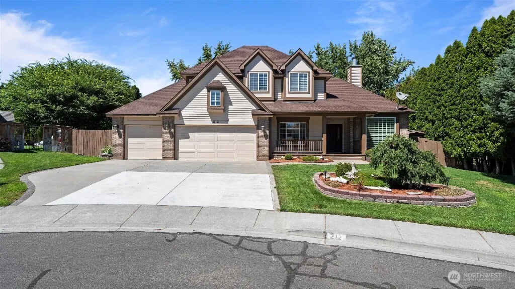 Property photo for 212 Sitka Court, Richland