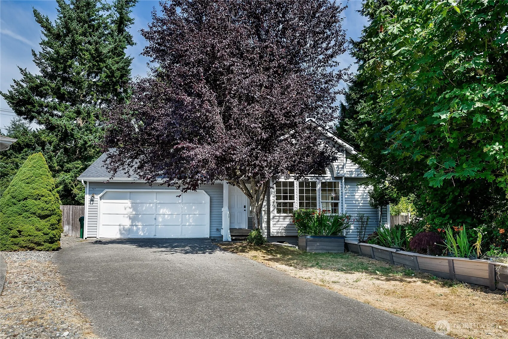 Property photo for 727 145th Place Sw, Lynnwood photo 2