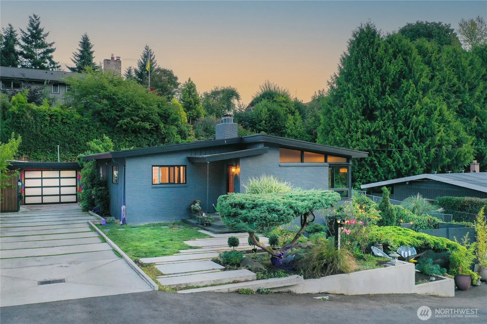 Property photo for 4329 Sw Cloverdale Street, Seattle photo 2
