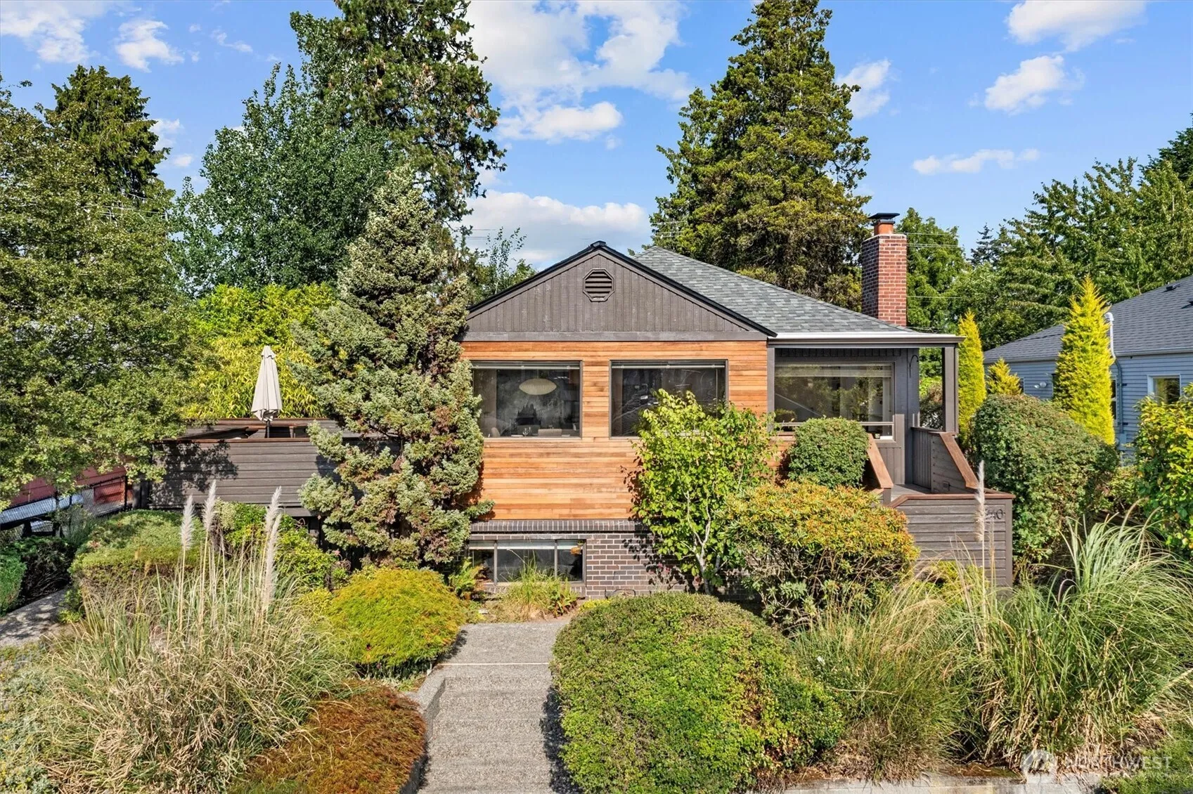 Property photo for 9740 Phinney Avenue N, Seattle