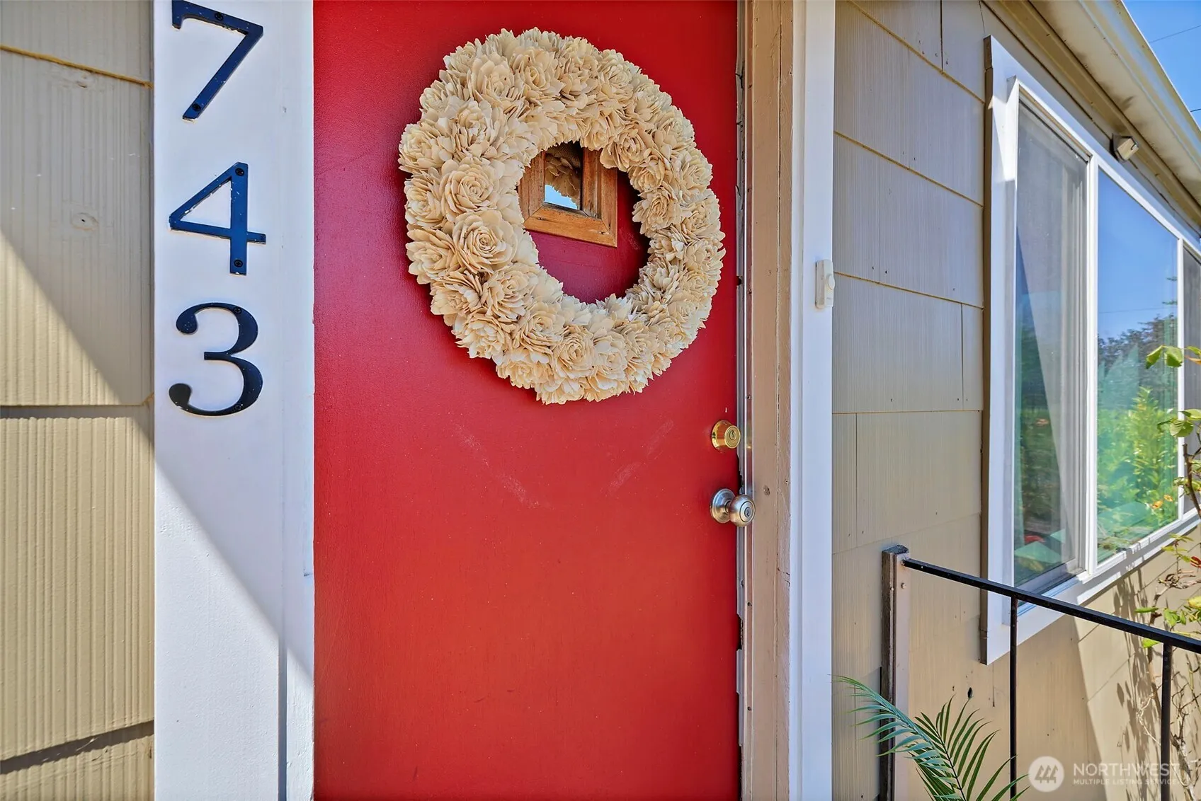 Property photo for 10743 14th Avenue Sw, Seattle photo 2