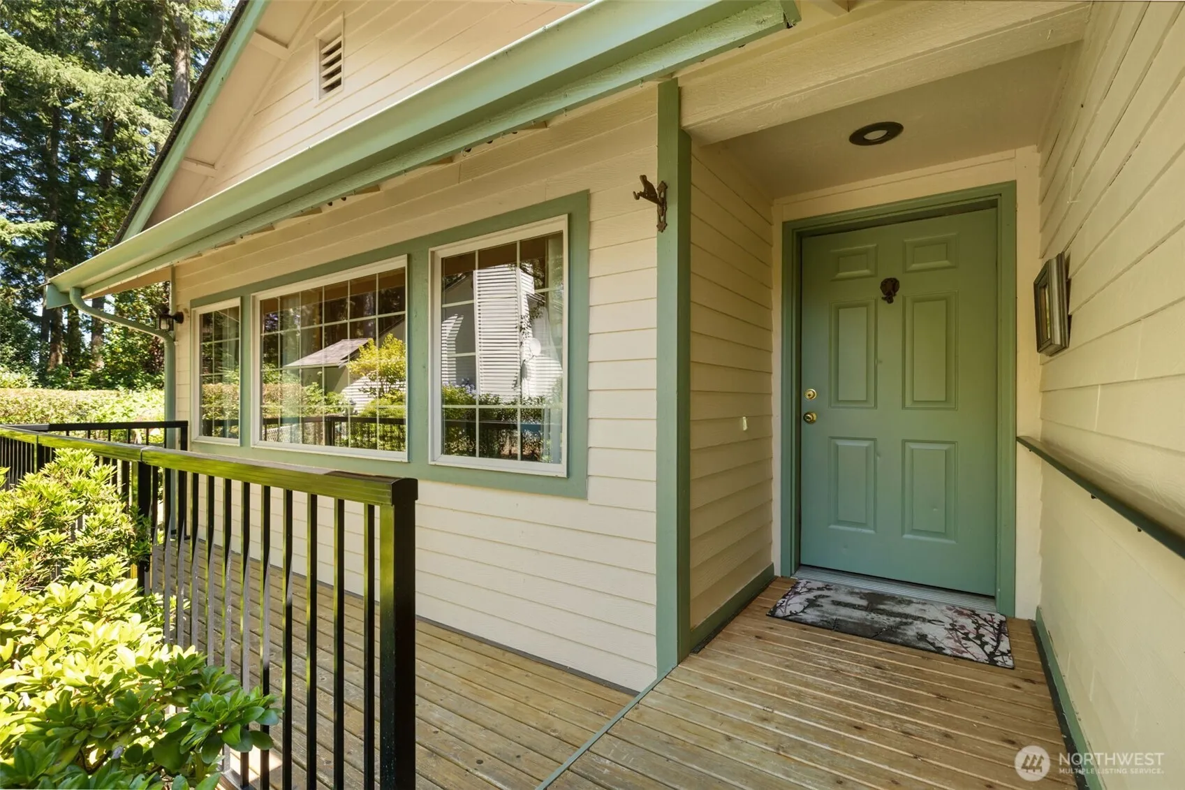 Property photo for 3917 Se Tennis Court, Port Orchard photo 2
