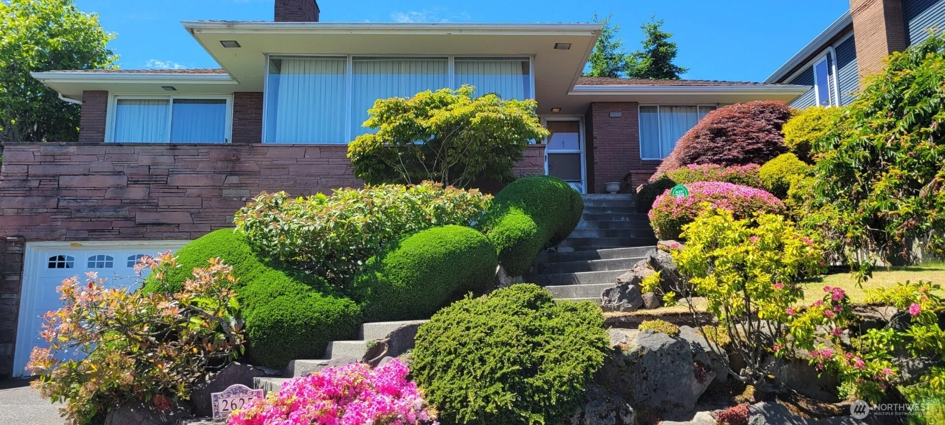 Property photo for 2625 38th Avenue W, Seattle