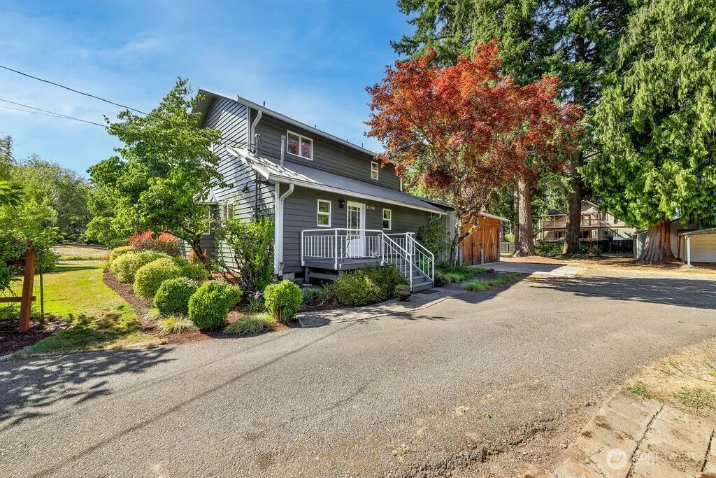 Property photo for 11010 Avondale Road Ne, Redmond photo 3