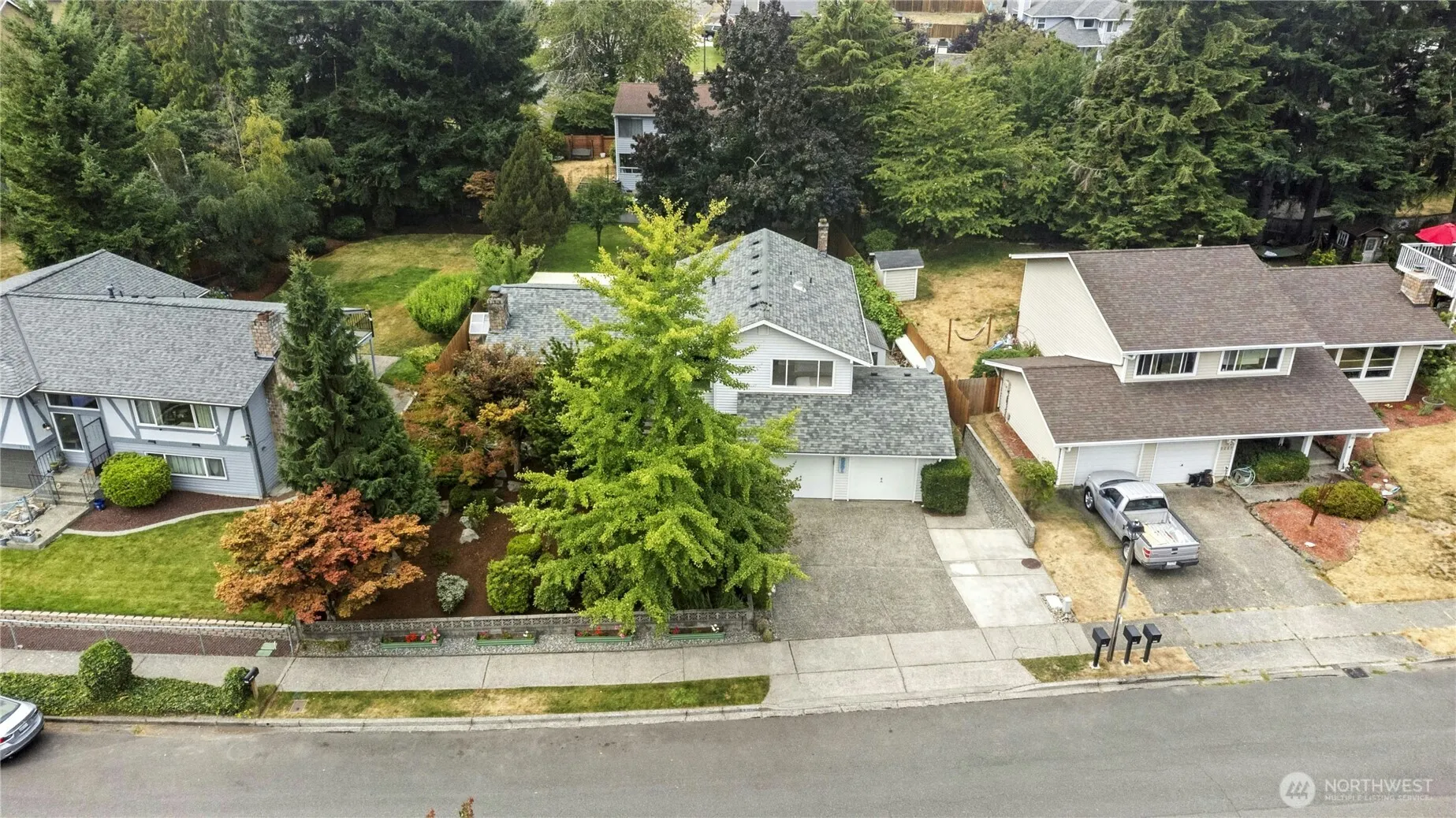 Property photo for 2221 Vashon Avenue Ne, Renton photo 2
