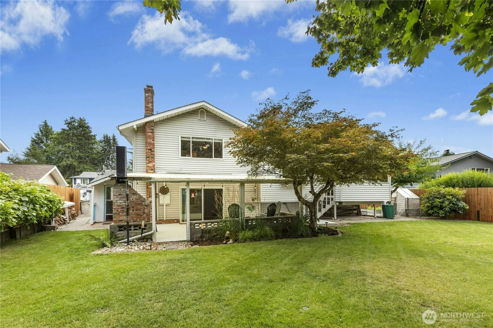 Property photo for 2221 Vashon Avenue Ne, Renton photo 3